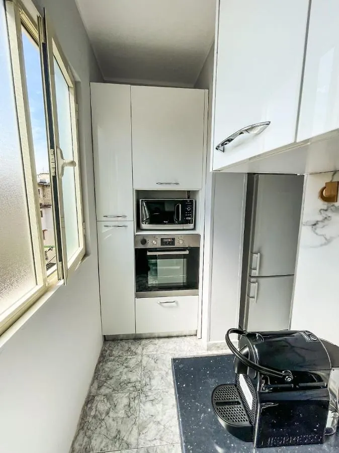 טיראנה Dage Apartment אלבניה
