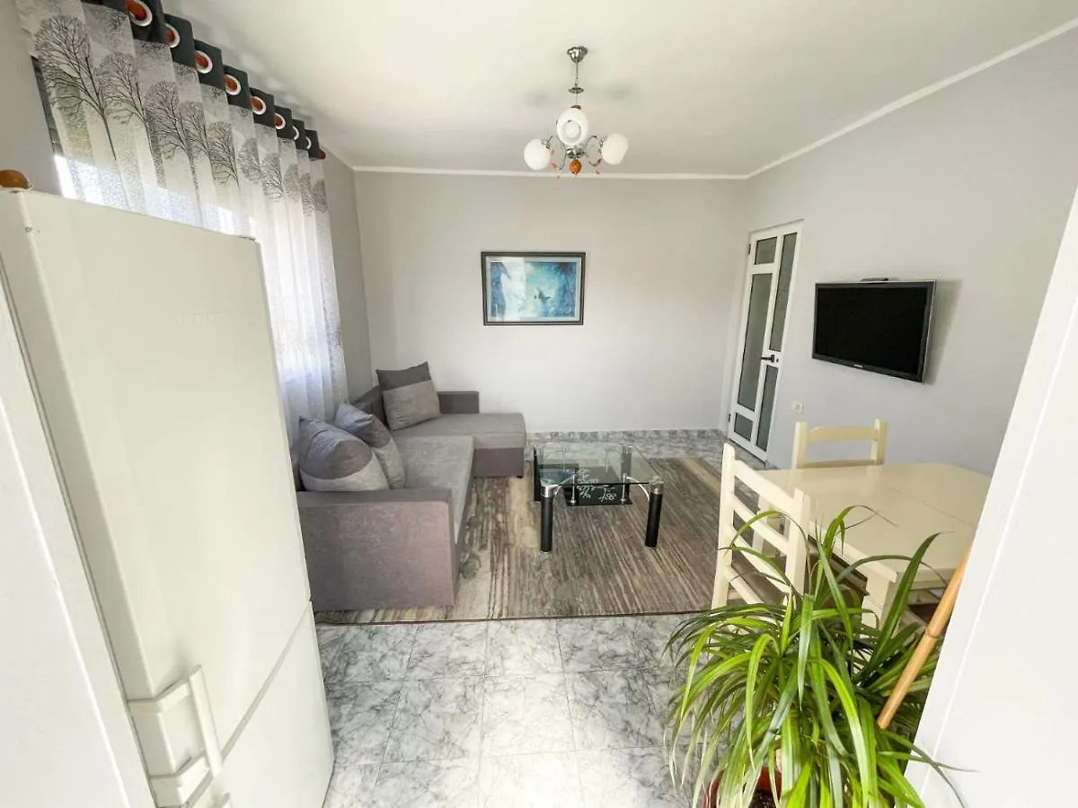 טיראנה Dage Apartment 0*,